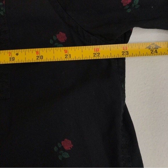 PacSun Short Sleeve Button Up Black Red Rose All Over Print Chest Pkt Men Large - Picture 9 of 12